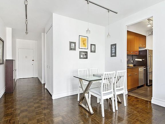 2nd image of 350 Albany St APT 4Q