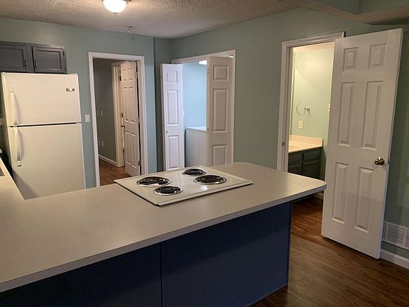 3rd image of 1100 Horsemans Ln #Home 44