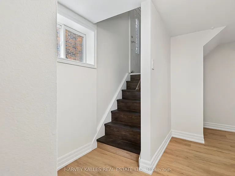 67 Robinglade Dr #BASEMENT — Photo 2