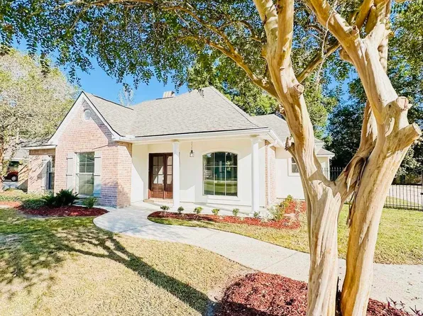 41372 N Autumn Dr, Prairieville, LA 70769
