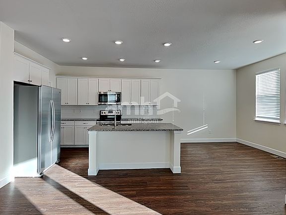 3rd image of 2348 E Wild Horse Way