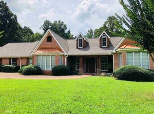 239 Pine Grove Rd, Cornelia, GA 30531