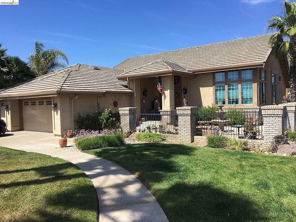 1st image of 2079 Newport Dr