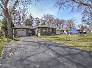 50 Woodale Dr, Rochester, NY 14616