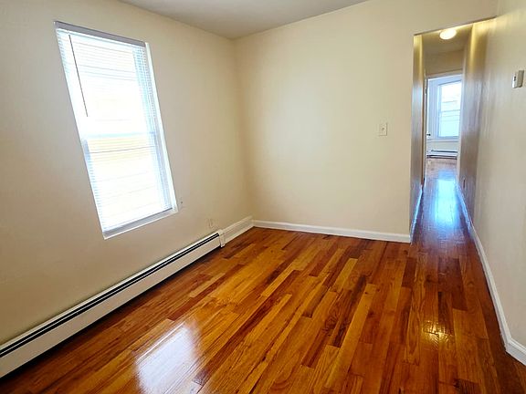 4th image of 166 Highland Ave #2A