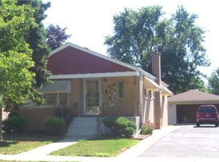 9211 S Hamlin Ave, Evergreen Park, IL 60805