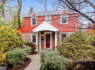 910 Larch Ave, Takoma Park, MD 20912