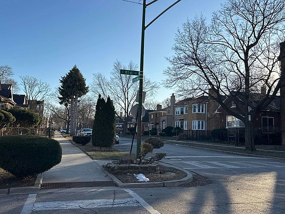 4th image of 7945 S Chappel Ave