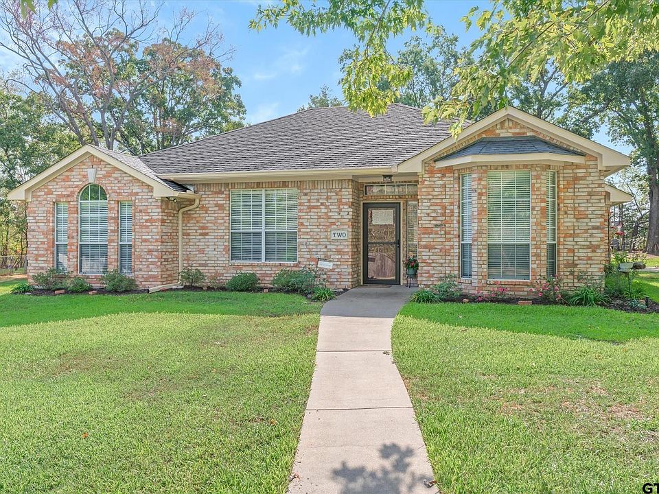 1st image of 2 Bentwood Cir