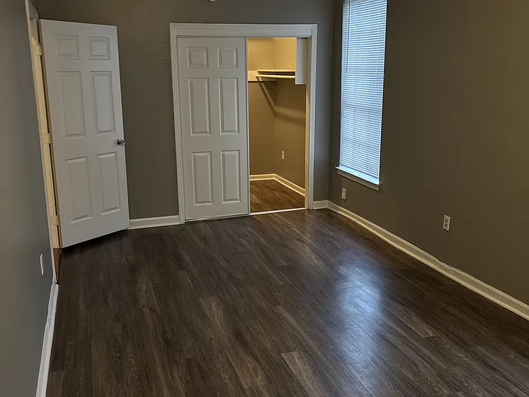 1014 Philadelphia St — Photo 23