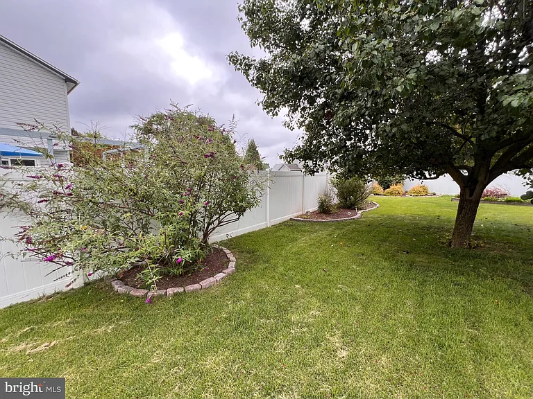 8 Rose Ter — Photo 43