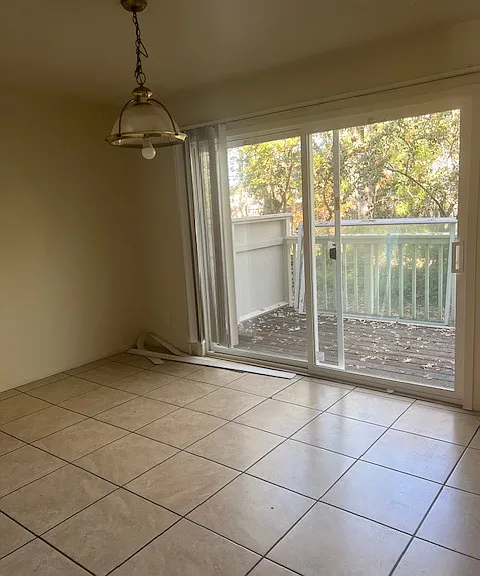 3022 Coffey Ln #G — Photo 5