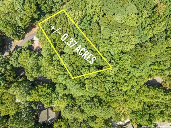 5727 Hidden Cove Rd #13, Gainesville, GA 30504