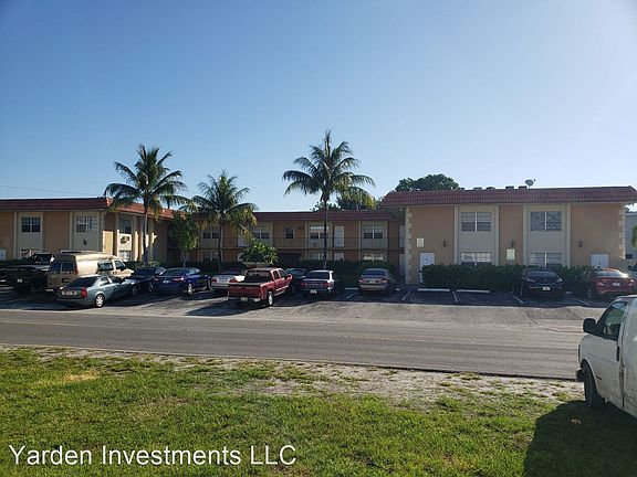 3rd image of 978 SW 10th Dr APT 24