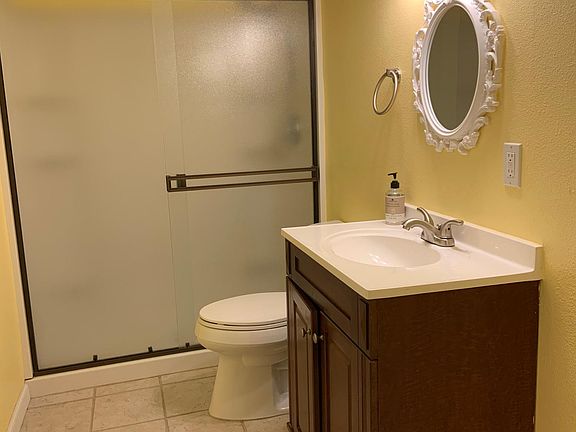 3rd image of 89 Woodbridge Dr