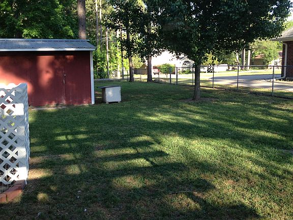 3rd image of 516 Sycamore Dr