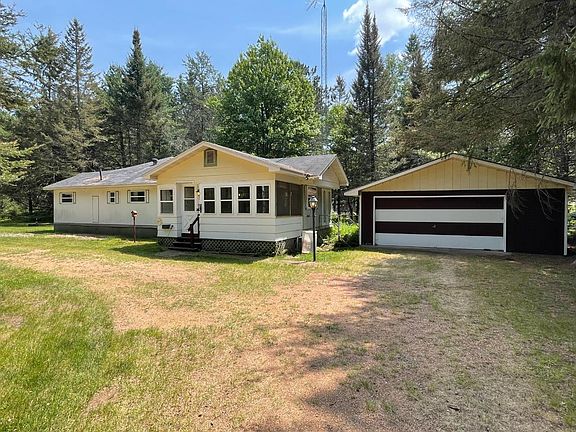 2nd image of 8233 Rainbow Dr W