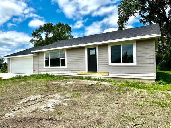 206 6th St N, Arlington, SD 57212