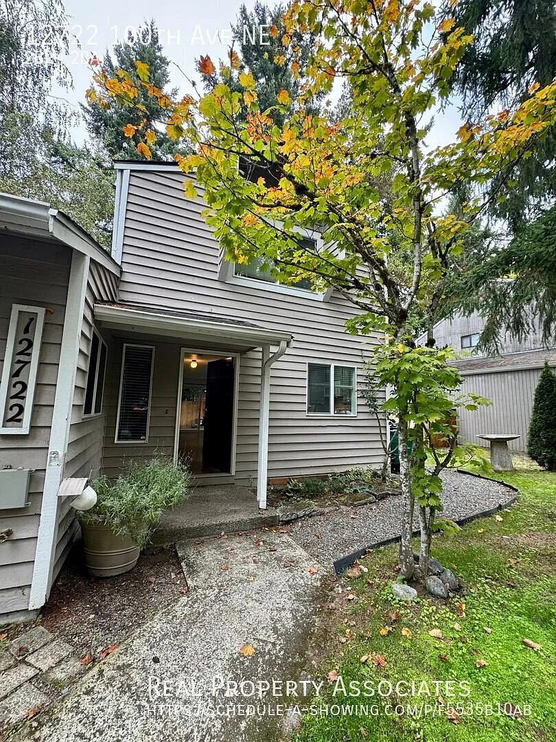 Duplex in Juanita — Photo 2