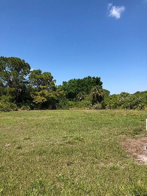 2nd image of 218 Baytree Dr