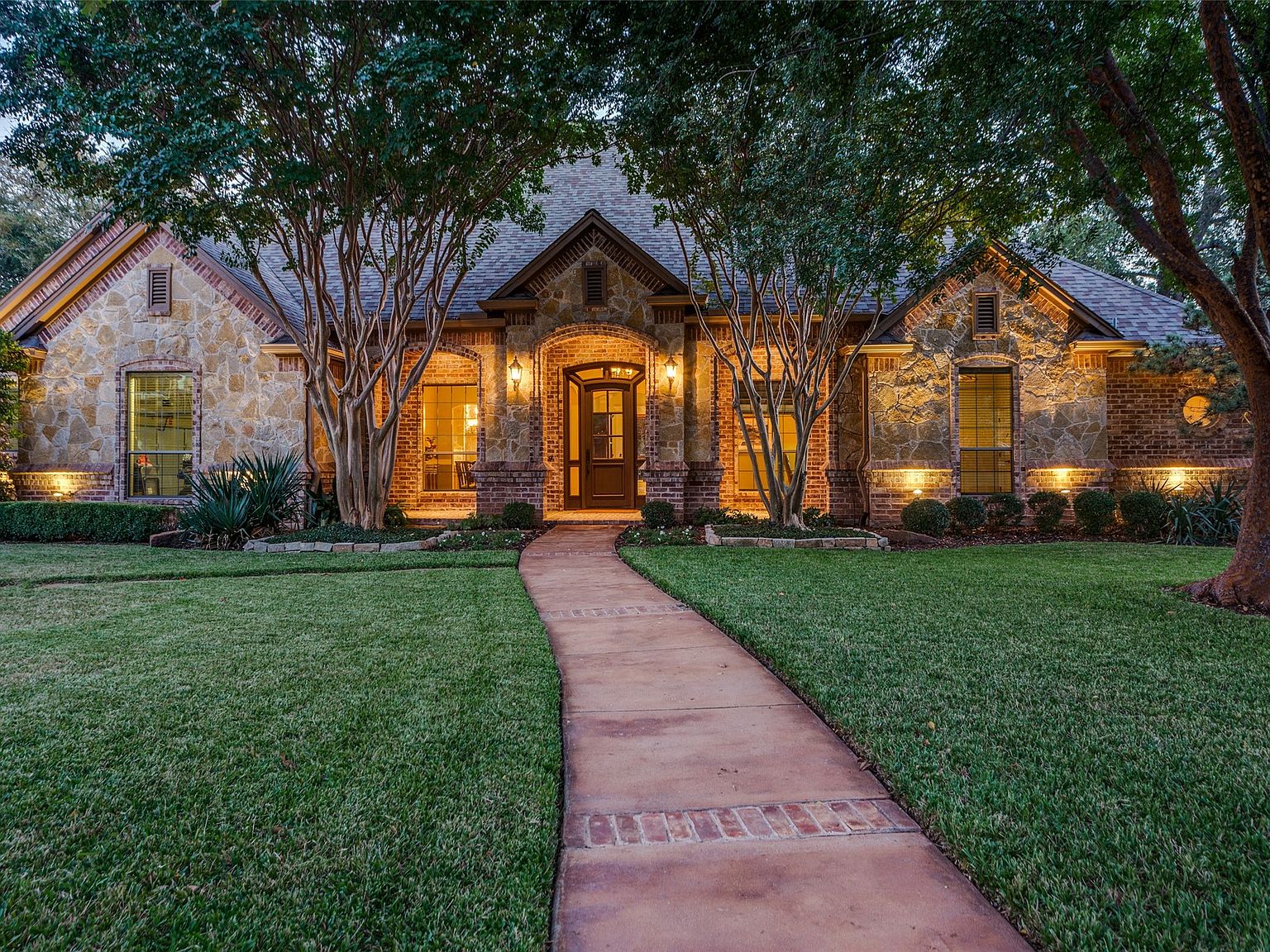 6128 Forest Ln, Fort Worth, TX 76112 | Zillow