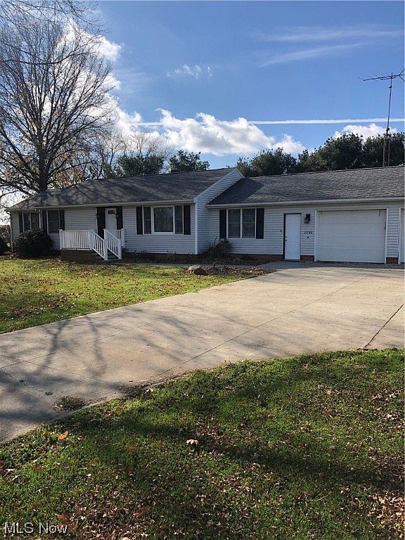 11799 Ravenna Ave, Louisville, OH 44641 Zillow