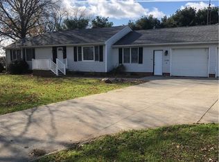 11799 Ravenna Ave, Louisville, OH 44641