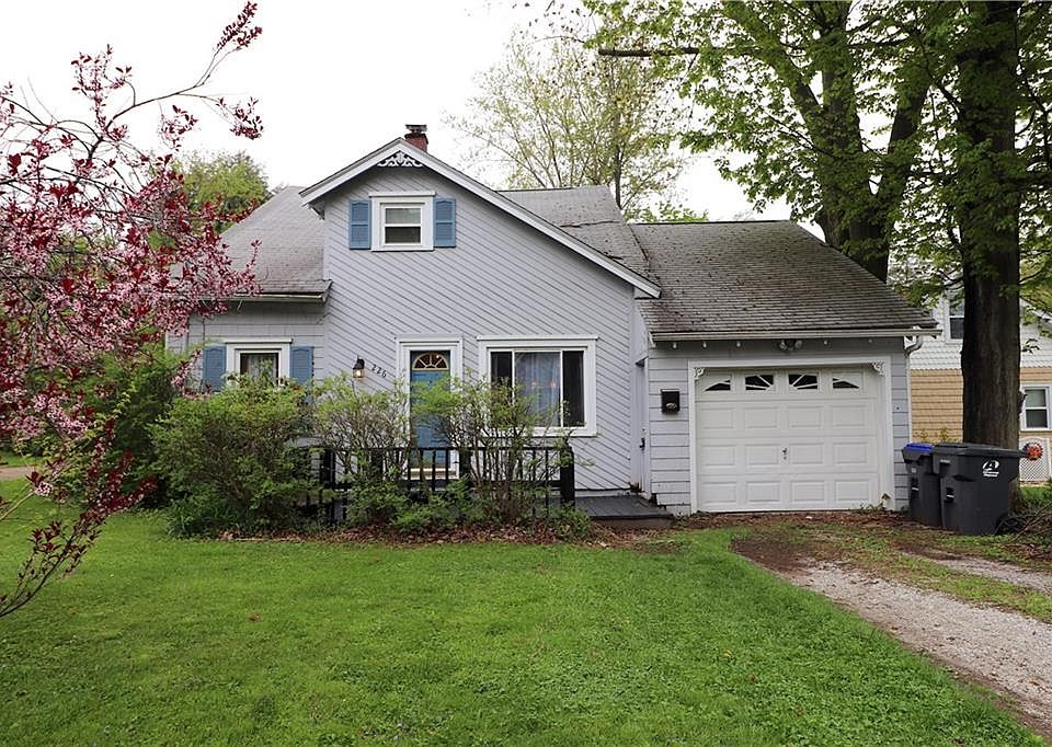 1st image of 226 Forest Dr
