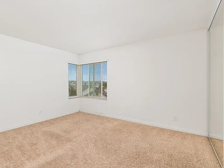7898 Hemphill Dr — Photo 10