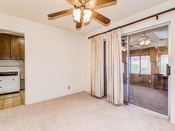 5th image of 4206 E Catalina Ave