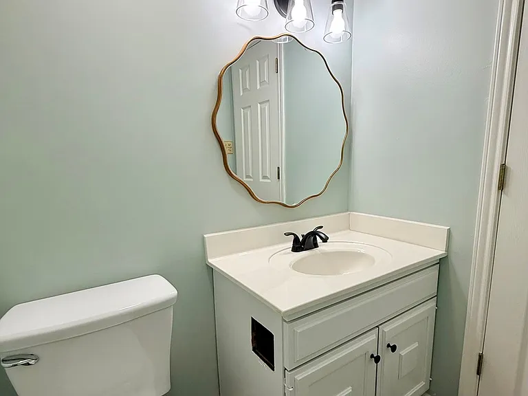 511 Fairway Dr — Photo 17