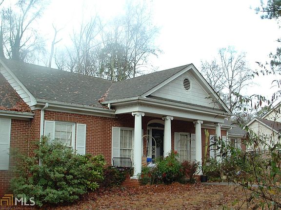 3rd image of 477 Tallwood Dr