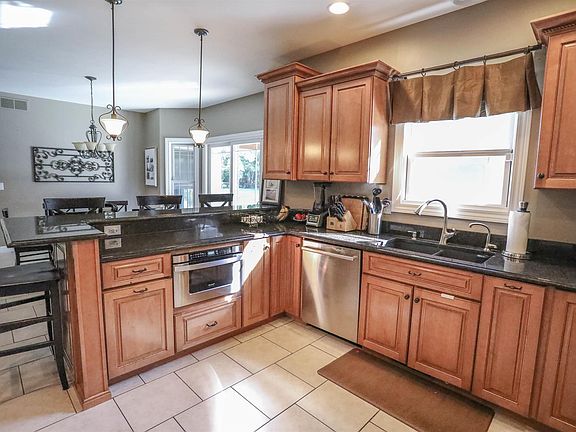 4th image of 29626 Lakefield Ct