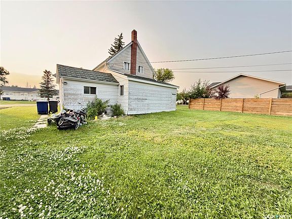 4th image of 313 Grant AVENUE
