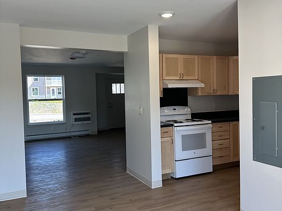 2nd image of 31 Kathy Barnard Cir #81eda26bc