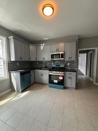 155 19th Ave Photo 1