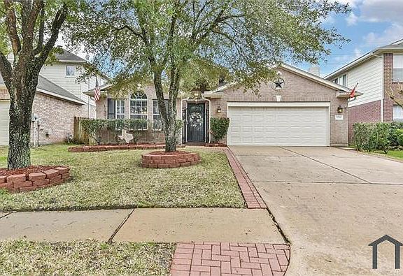 3rd image of 17911 Rose Hill Park Ln