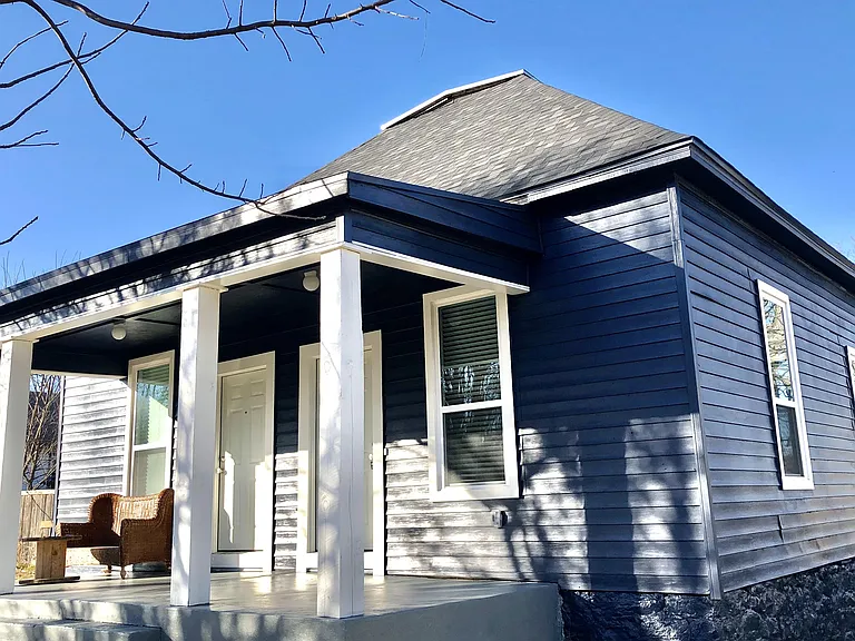 823 W Day St — Photo 22