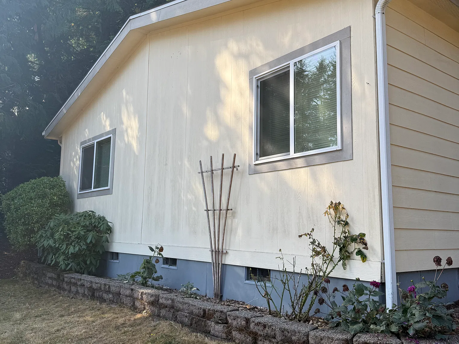 3 bed, 1344 sqft, $3,200 — Photo 2
