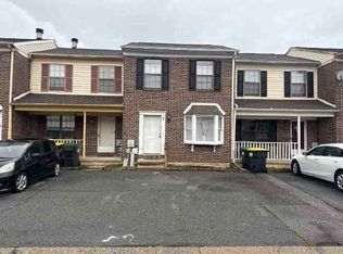 7 Heather Ln, New Castle, DE 19720