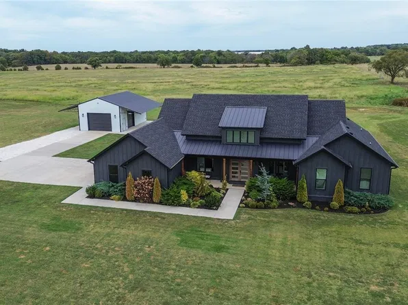 13458 S Ervan Beeks Rd, Farmington, AR 72730