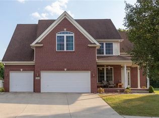 3484 Grant Ct, Columbus, IN 47203