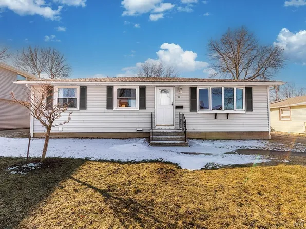 99 Marilyn Dr, West Seneca, NY 14224
