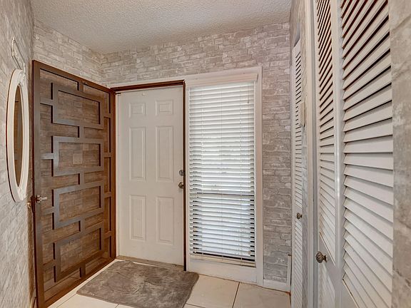 5th image of 3744 Arelia Dr S