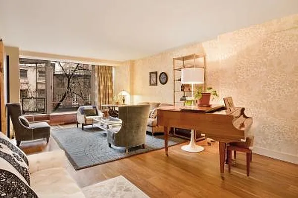 Sold by Corcoran | media 28