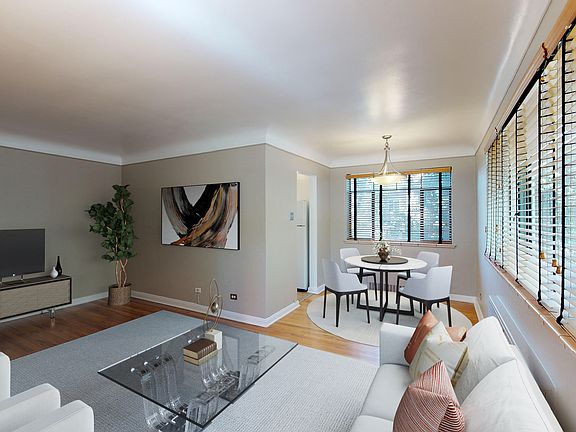 5th image of 1510 E 9th Ave APT 305