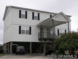1st image of 4940-46A Deveron St