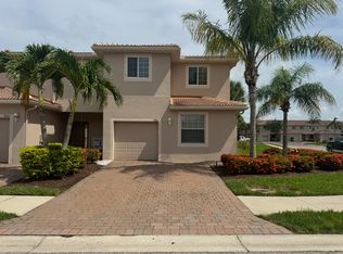 3800 Clearbrook Ln, Fort Myers, FL 33966