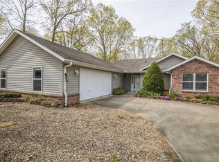 22 Watson Ln, Bella Vista, AR 72714