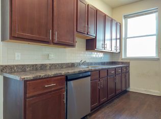 906 W Montrose Ave #9083, Chicago, IL 60613